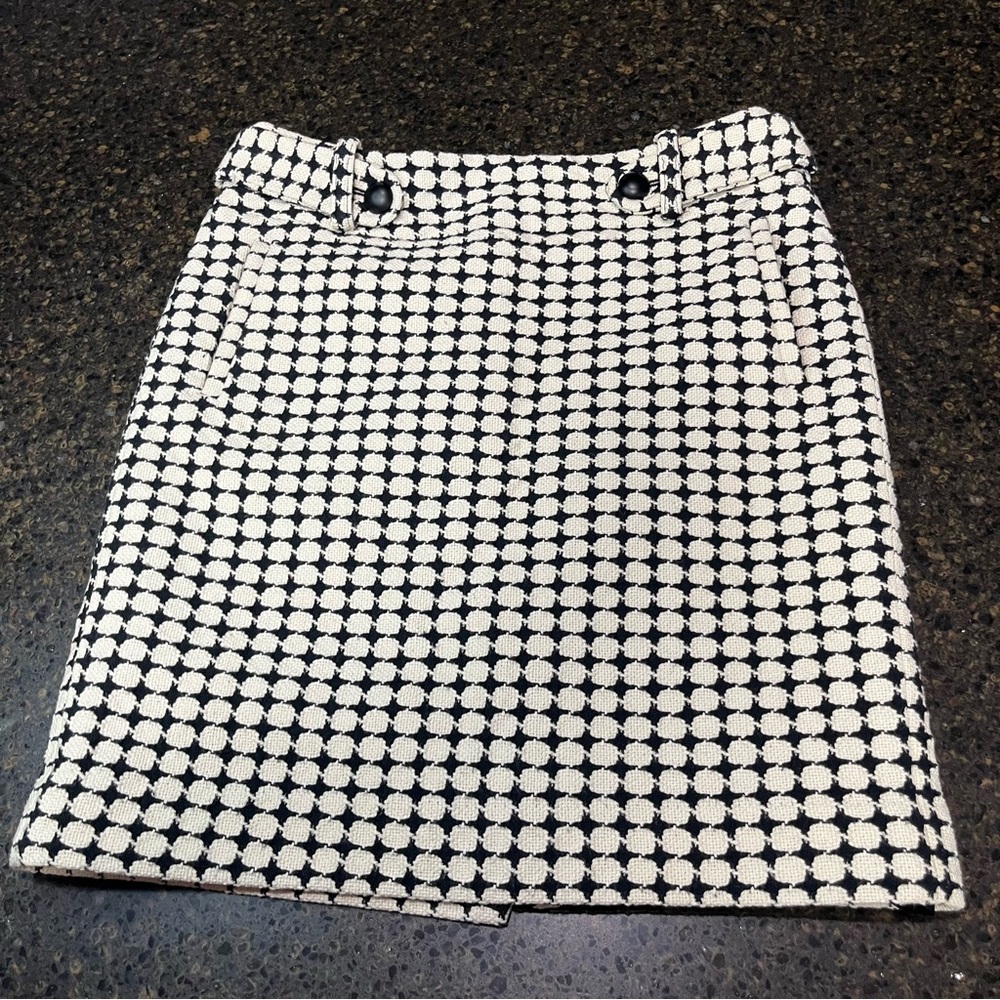 Banana Republic Black & White Boucle' Button Belt Lined Slit Womens Pencil Skirt